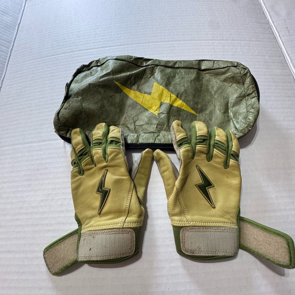 Bruce Bolt Premium Pro Short Cuff Military Series Batting Gloves YTH SMALL